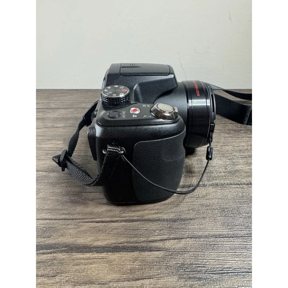 Panasonic Lumix DMC-LZ30 16.1MP Digital Camera 35x Optical Zoom TESTED W/Case